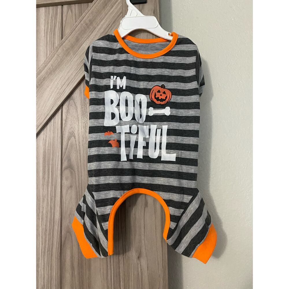 NWT  Hotel doggy Halloween dog onesie, size medium